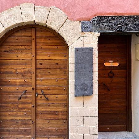 Suite "Chalet" Dans Maison De Village La Brigue Exteriér fotografie